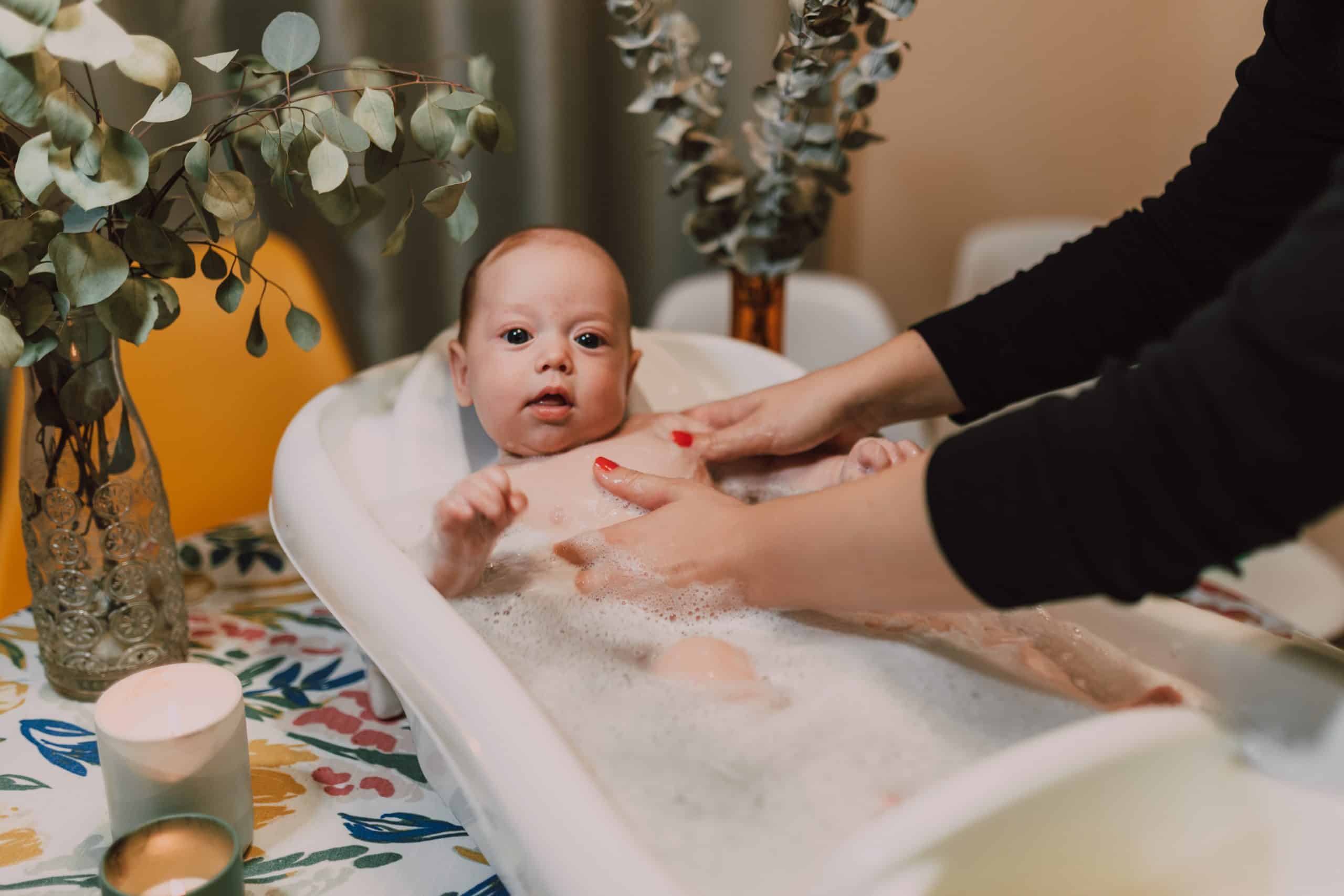 Bathing a newborn in starch. What do you need to know about it?